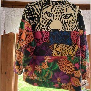 Sunshine and happiness in the form of a Farm Rio sweatshirt